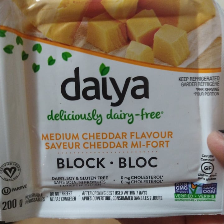 review photo of Daiya Deliciously Dairy-free Medium Cheddar Flavour Block shared by @ragwel on 02 Nov 2021 - review