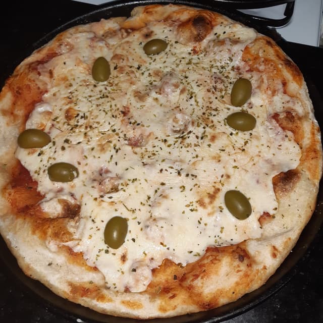 Photo of the dish “Pizza VEGANA con Muzzarella de Almendras”