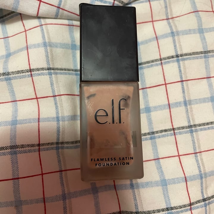 photo of e.l.f. Cosmetics Flawless Finish Foundation shared by @esmevegana on  14 Aug 2021 - review