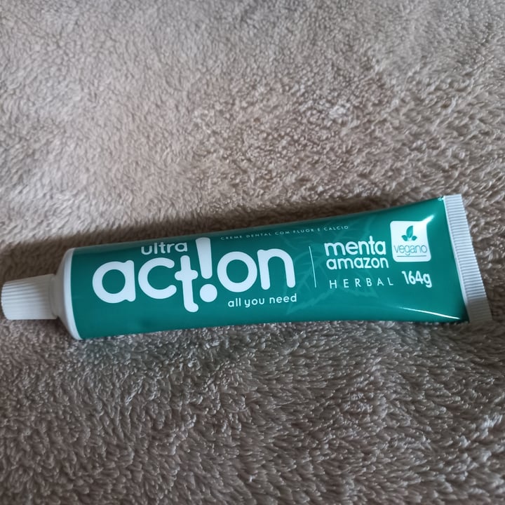 photo of Ultra action Creme Dental com Flúor e Cálcio Menta Amazon Herbal shared by @shimene on  31 Dec 2022 - review