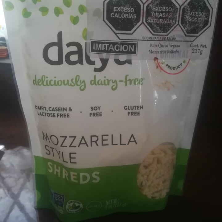 photo of Daiya Mozzarella Style Shreds shared by @lorenagreen on  03 Mar 2022 - review