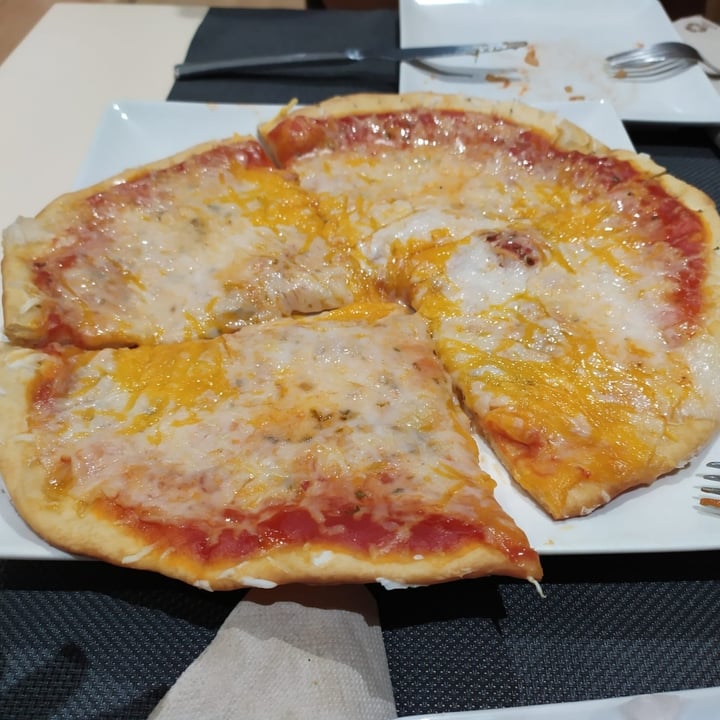 photo of Bambú Pizza Cuatro Quesos shared by @dexter on  18 Aug 2020 - review