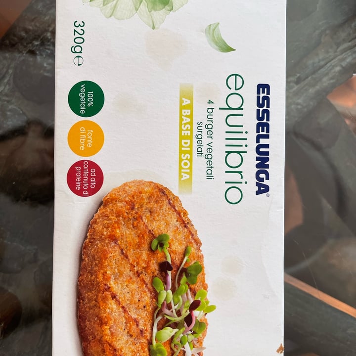 review photo of Esselunga equilibrio burger Vegetali A Base Di Soia shared by @nora1982 on 28 Aug 2022 - review