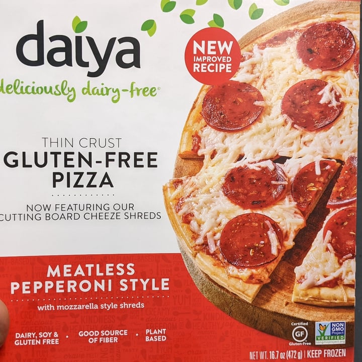 photo of Daiya Gluten-free Pizza Meatless Pepperoni Style shared by @bcdguru on  10 Jan 2022 - review