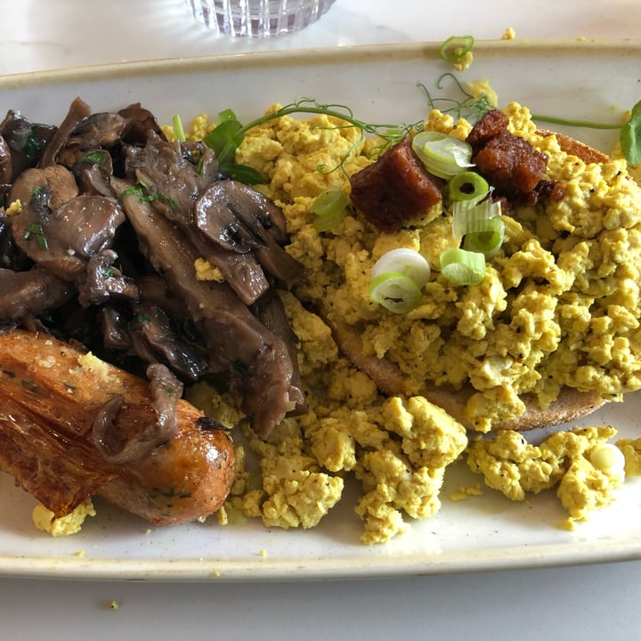 review photo of TWELVE EATERY Tofu Bacon & Scrambled Tofu Muffin with A Side of Sautéed Mushrooms & a Plant Sausage shared by @gillyp on 31 Oct 2022 - review