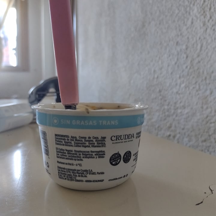 photo of Crudda Yogur a Base de Coco sabor Durazno Sin Azúcar Agregada shared by @aldana1997 on  10 Sep 2022 - review