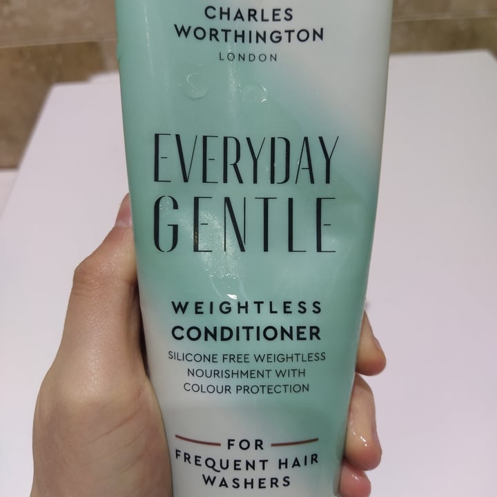 photo of charles worthington Weightless conditioner shared by @nataliafg on  28 Mar 2022 - review