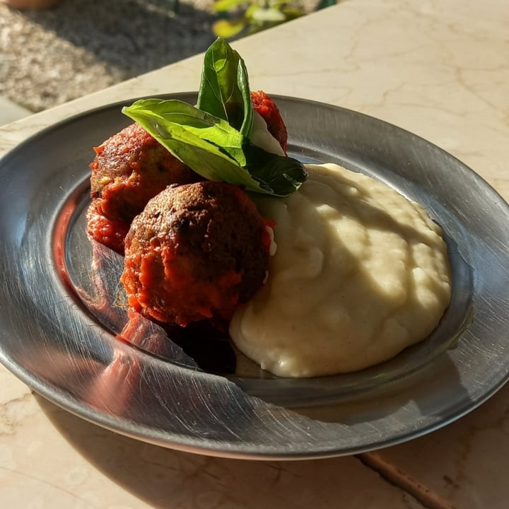 review photo of YERMO Alb贸ndigas De Tempeh Con Pure shared by @victoriiiame on 15 Jun 2022 - review