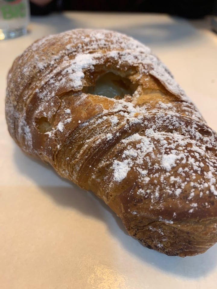 photo of Bar Dolcezza di Cuscunà Temistocle Croissants shared by @mithra on  21 Jan 2020 - review