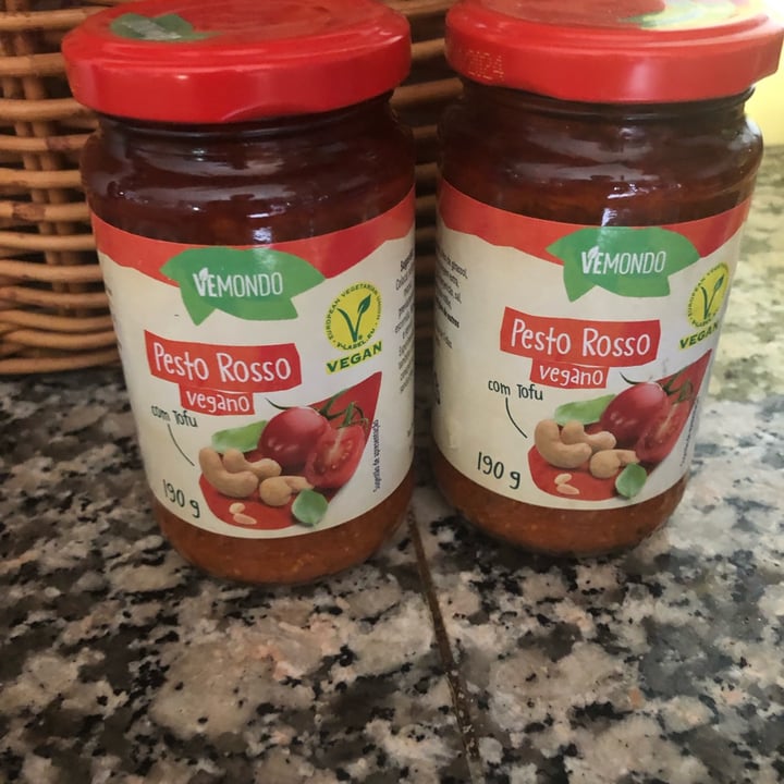 review photo of Vemondo Vegan pesto Rosso shared by @gomez11 on 27 Jun 2022 - review