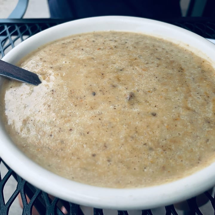 photo of Loving Cafe Pistachio and mushroom soup shared by @allhess on  09 Oct 2021 - review