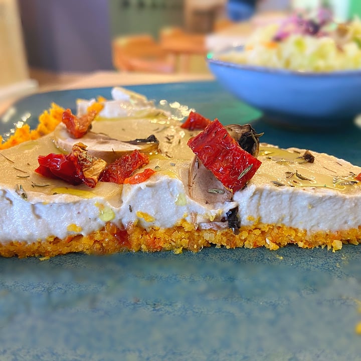 review photo of GREENS 42 VEGAN Quichè shared by @yolandagranados on 06 Mar 2022 - review