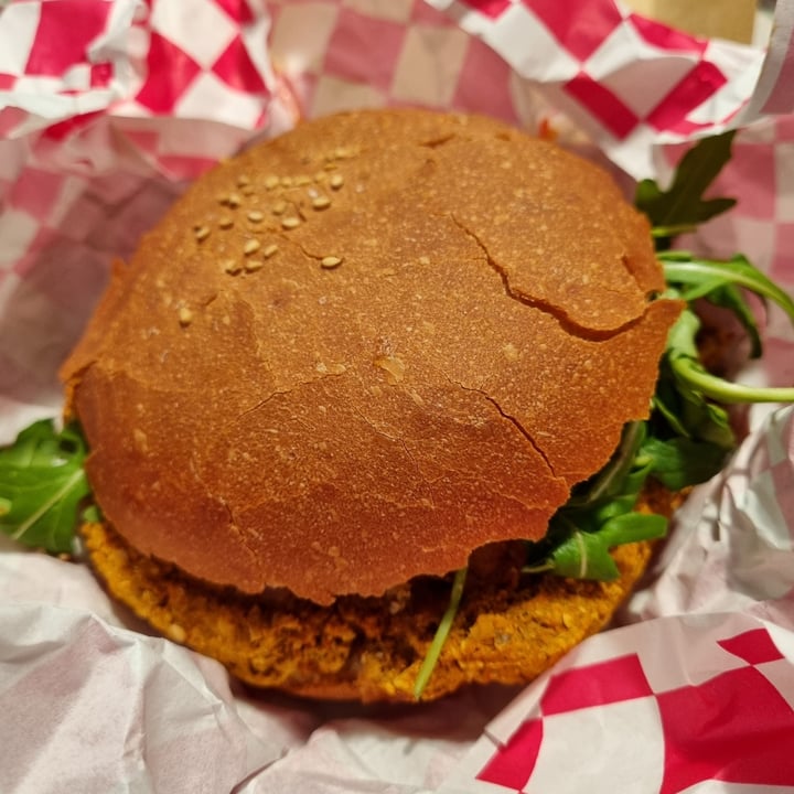 photo of Old Square Pinkie Burger shared by @aivlis on  24 Dec 2021 - review