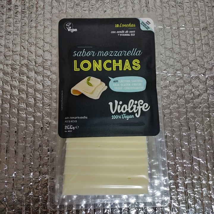 photo of Violife Lonchas sabor Mozzarella shared by @cristinaroes on  28 Jan 2021 - review