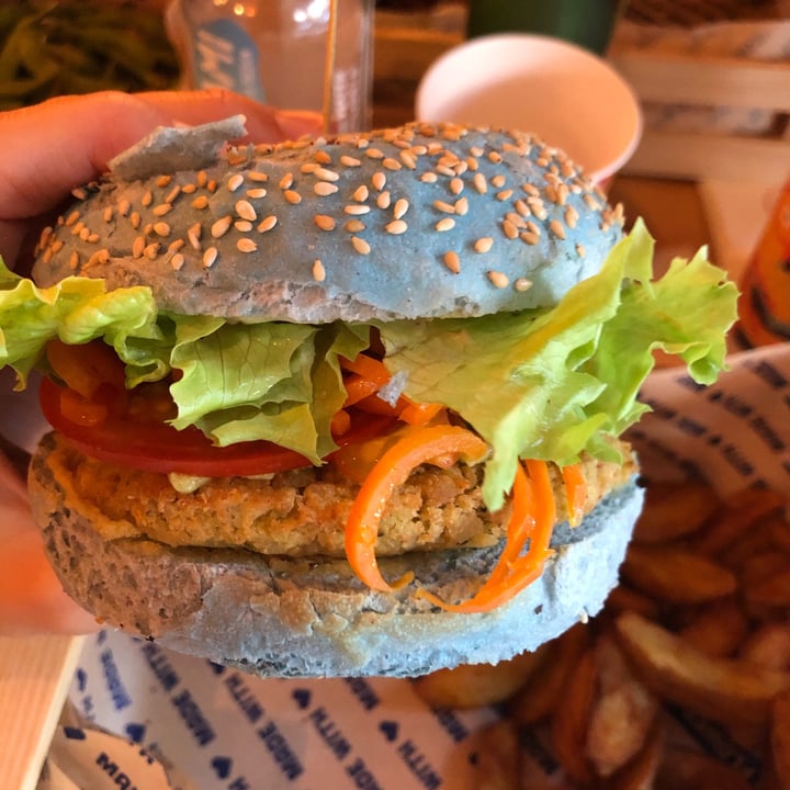 photo of Flower Burger Ocean Burger shared by @elenaerossini on  23 Mar 2022 - review