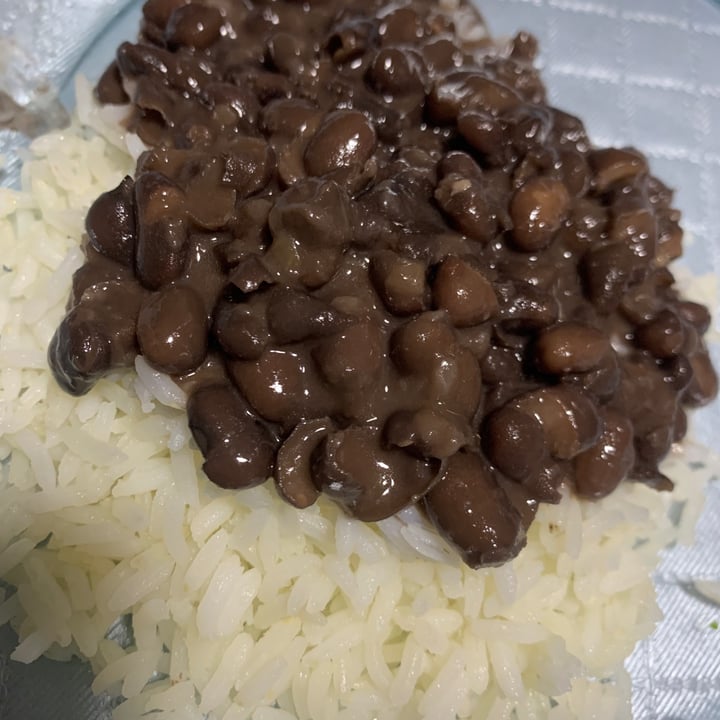 photo of Endívia Restaurante Vegetariano arroz e feijão shared by @samarzeenni on  06 May 2022 - review