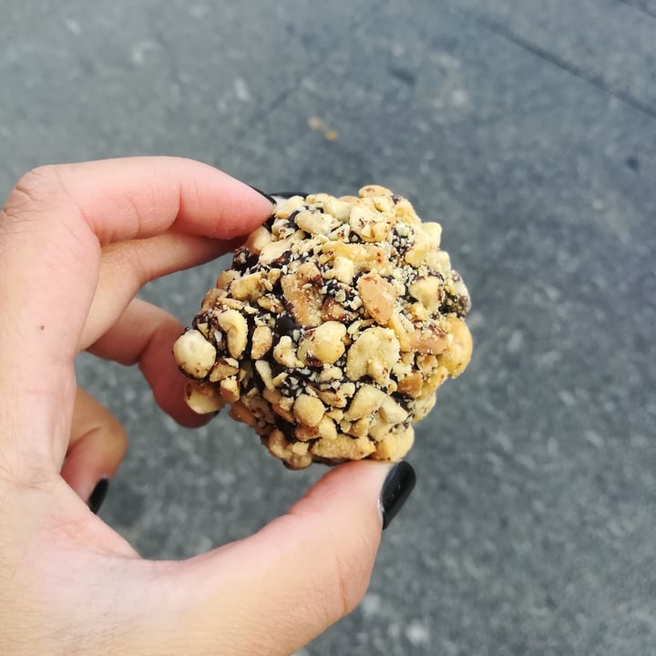 photo of NOLA KITCHEN Snickers ball shared by @juliastepanenko on  09 Mar 2022 - review