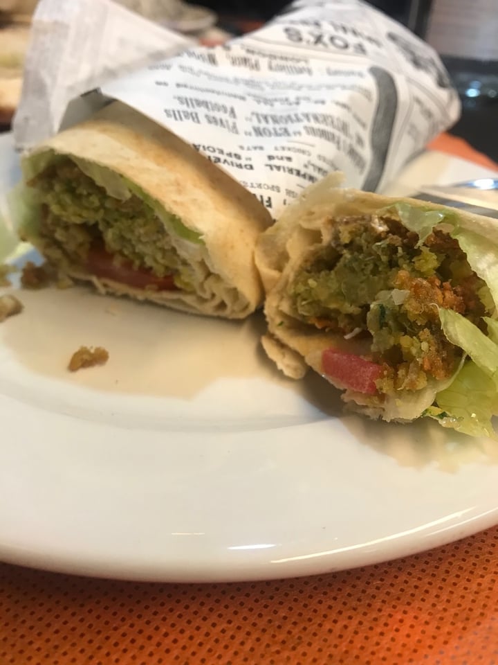 photo of Buenacara Bocadillo de Falafel shared by @veggo on  11 Jan 2020 - review