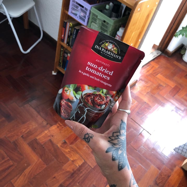 review photo of Ina Paarman’s Kitchen Sundried Tomatoes shared by @flowerstastebad on 06 Sep 2021 - review
