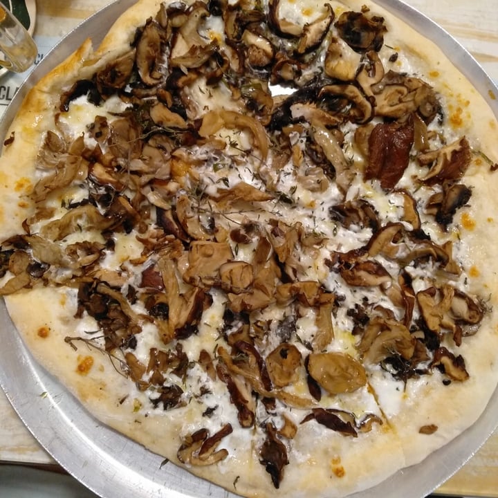 photo of La Clote Pizza Veggie shared by @ankajimz on  23 May 2020 - review