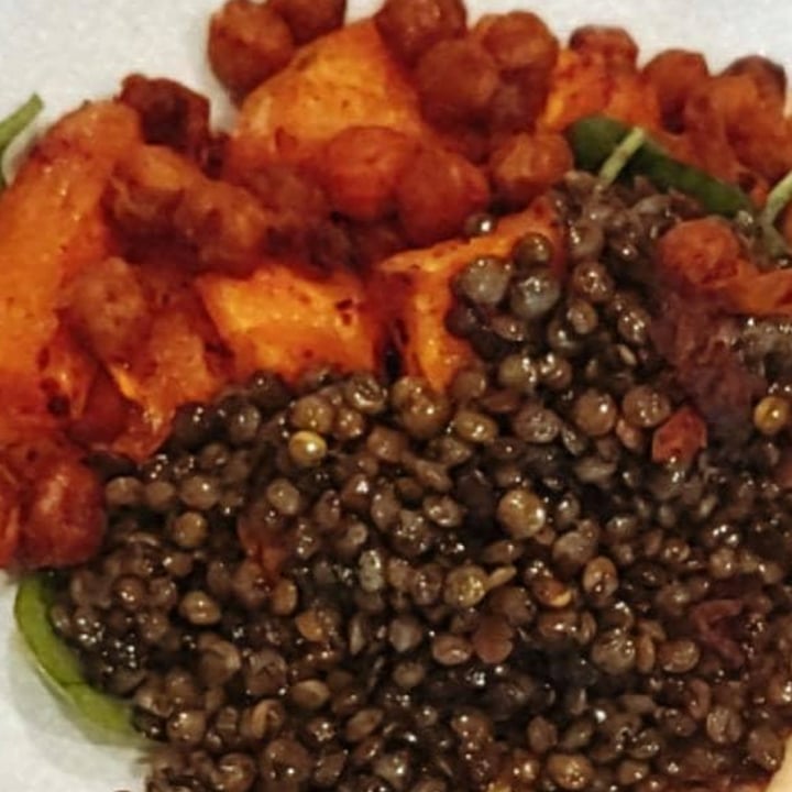 photo of Östgöta kök Lentejas, con boniatos y garbanzos al horno shared by @rimidimi18 on  27 Jan 2021 - review