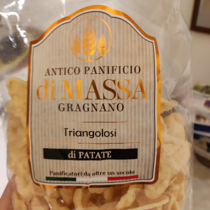 review photo of Antico Panificio di Massa Triangolosi Di Patate shared by @xeverlong on 15 Jun 2022 - review