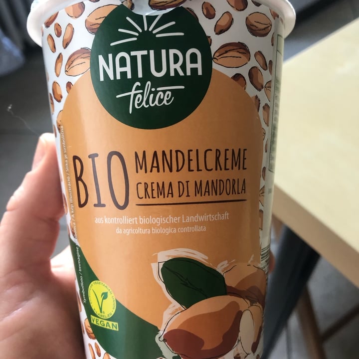 photo of Natura Felice Bio Crema di Mandorla shared by @maddalenab on  18 May 2022 - review