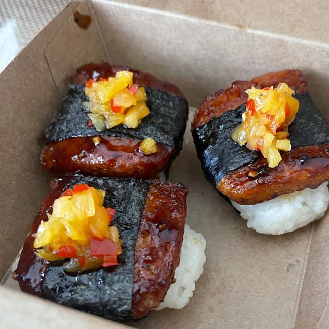 Photo of the dish “Omni Musubi”