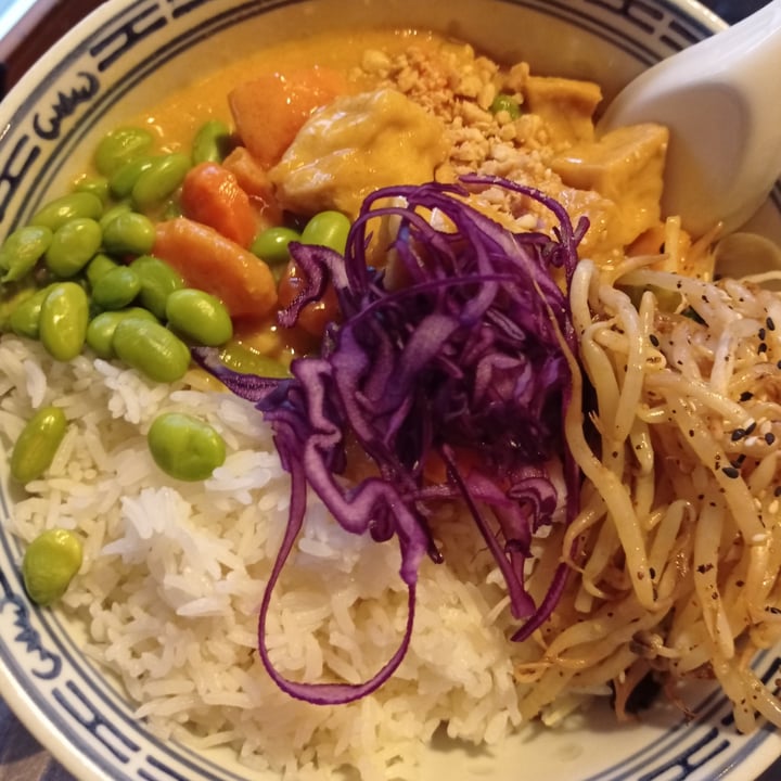 photo of 1990 Vegan living Curry shared by @albetty on  23 Oct 2021 - review