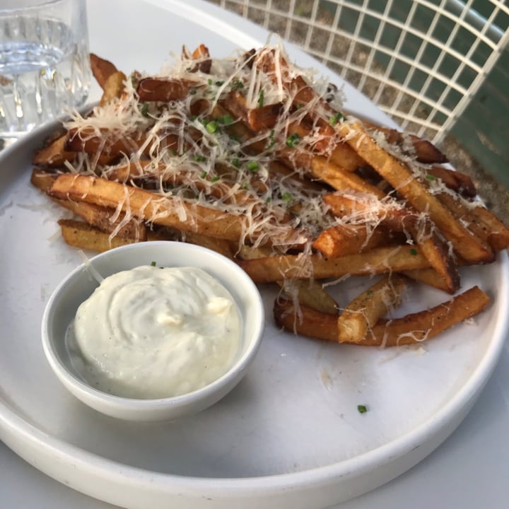 photo of Comune Black pepper fries shared by @rachelsveganlife on  17 Sep 2021 - review