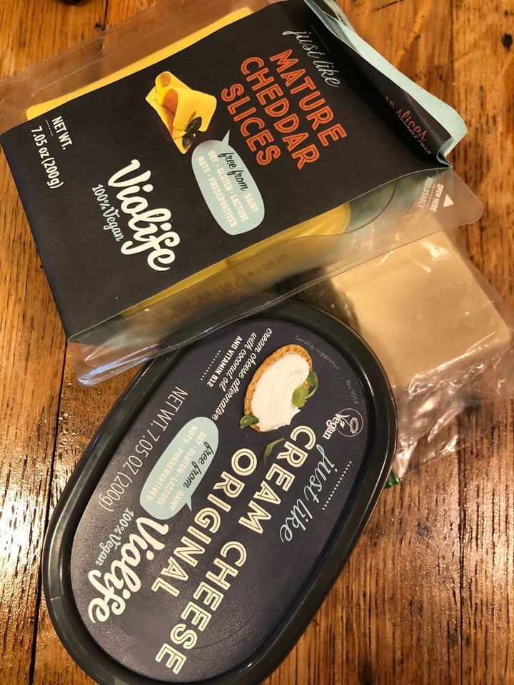photo of Violife Mature Cheddar Slices shared by @tbright17 on  14 Apr 2020 - review