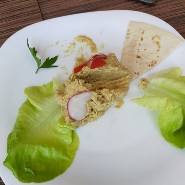 photo of Veganda Hummus shared by @greengiu on  11 Jul 2022 - review