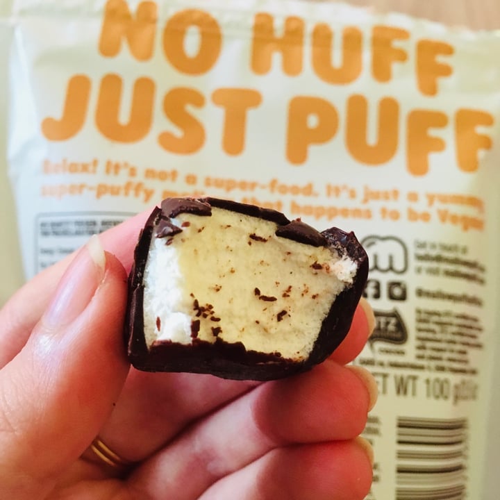 review photo of Mallow puffs Vanilla Bean Mallows in Dark Chocolate shared by @spirendeveganer on 23 Jul 2021 - review