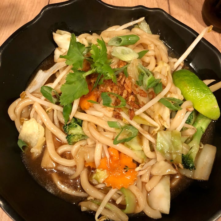 review photo of The Noodle Bar Brussels Udon Tokyo with Vegetables shared by @camic on 23 Apr 2022 - review