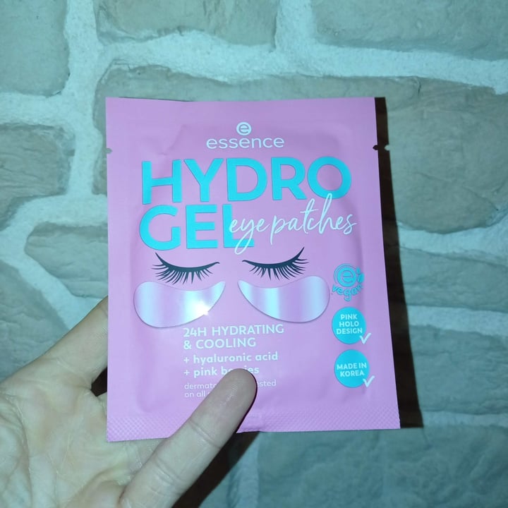 photo of Essence Cosmetics Hydrogel Eye Patches shared by @mgiallo on  10 Jan 2022 - review