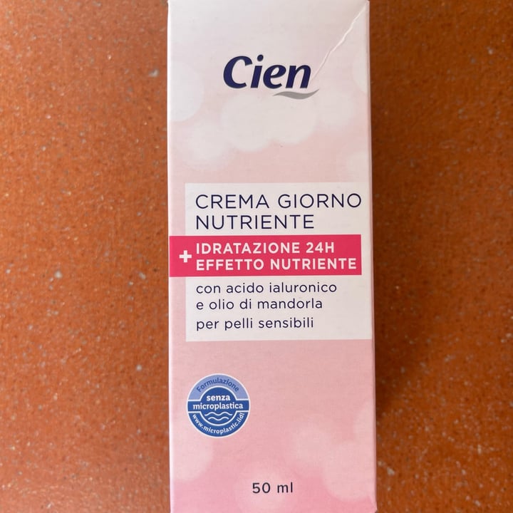 photo of Cien Crema Giorno Nutriente shared by @teresabarani on  21 Oct 2022 - review