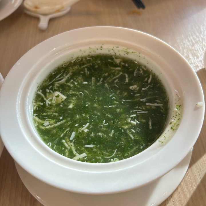 review photo of Lotus Vegetarian Restaurant Spinach Tofu Soup shared by @meltingpotatoes on 10 Jan 2023 - review