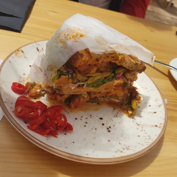 photo of Donna Vegana Bollonesse sandwich shared by @anna7777 on  19 Jun 2021 - review
