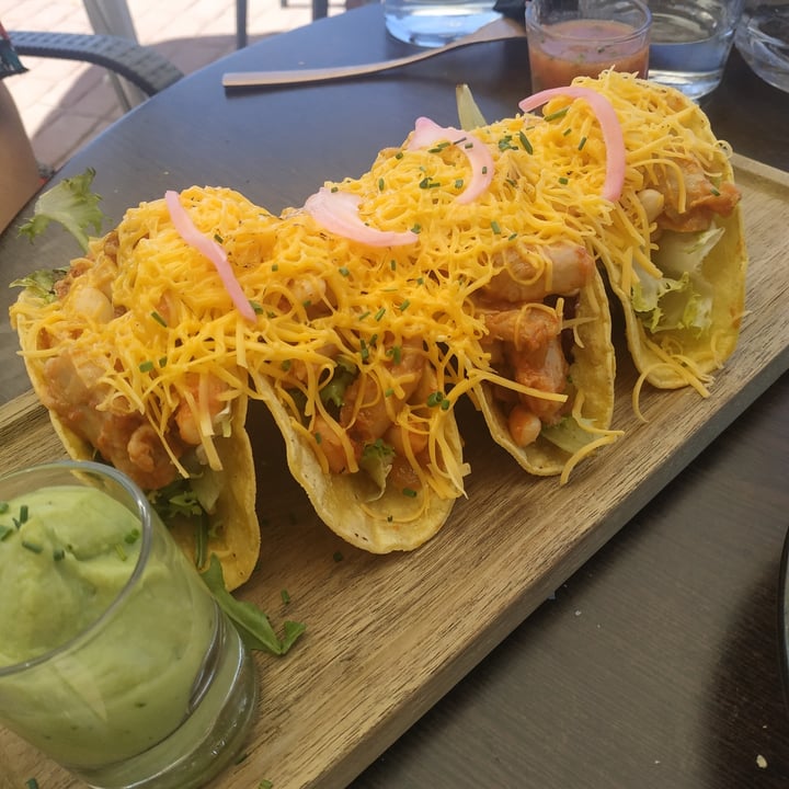 photo of Fresh Green Tacos vegan shared by @oierland on  15 Jul 2021 - review