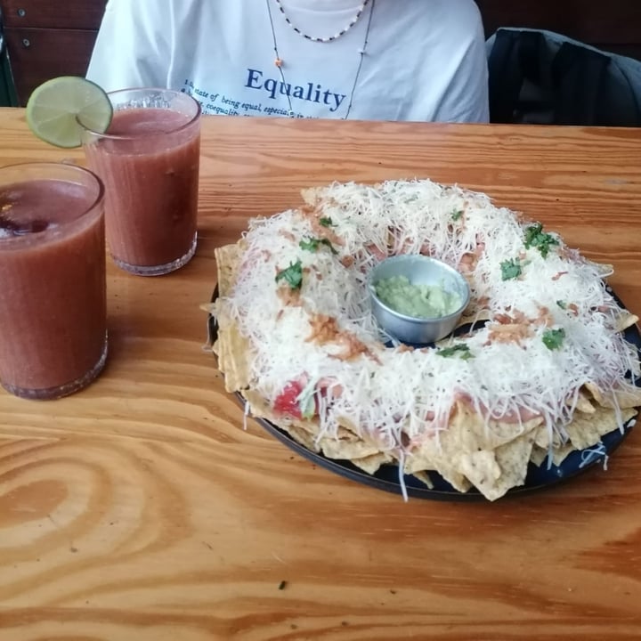 photo of Vegan Junkies Nachos shared by @beeatriz on  25 Sep 2021 - review