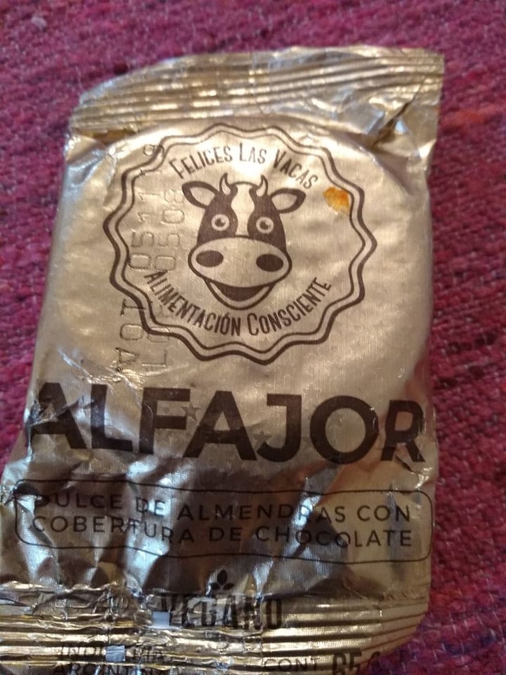 photo of Felices Las Vacas Alfajor Negro shared by @nfinola on  29 Aug 2019 - review