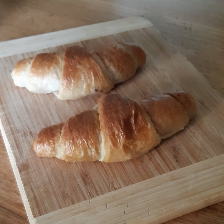photo of Alnatura Vegane Croissant shared by @sara4theanimals on  06 Nov 2022 - review