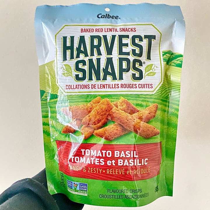 photo of Harvest Snaps Tomato Basil shared by @6ixvegan on  15 Mar 2022 - review