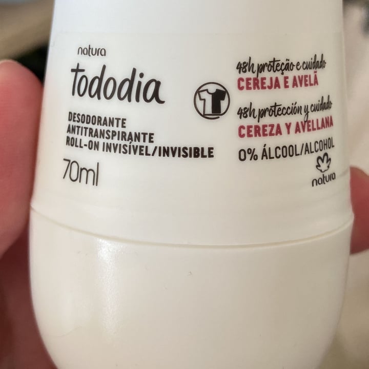 review photo of Natura Desodorante rollon cereja e avelã shared by @taliki on 16 Apr 2022 - review