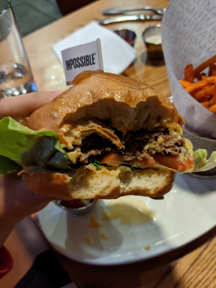 photo of Umami Burger Soma Impossible Burger shared by @alicexyl on  05 Jan 2020 - review