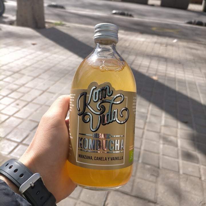 photo of KomVida Kombucha Kombucha manzana, canela y vainilla shared by @alejoplantbased on  26 Feb 2021 - review