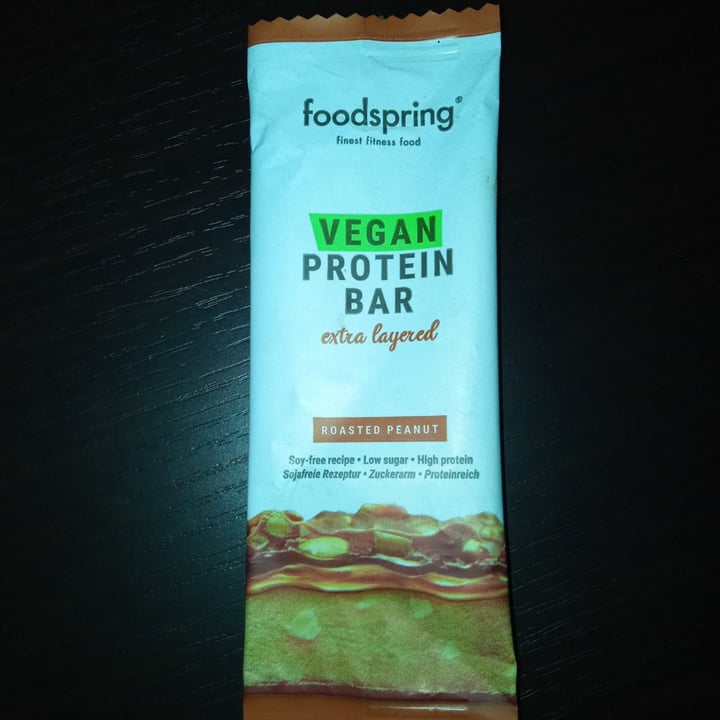 photo of Foodspring Vegan protein bar roasted peanut shared by @palera on  25 Jun 2022 - review