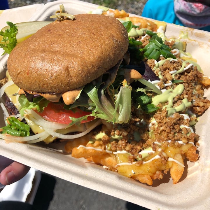 photo of New Public Food Truck All-American Burger shared by @veganintheham on  03 May 2021 - review