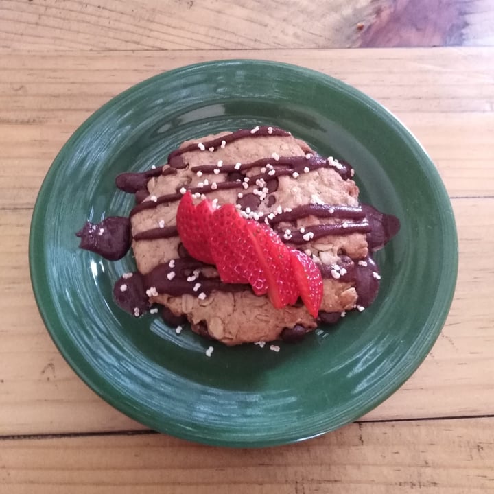 photo of LA COLMENA Galleta con chispas de chocolate shared by @vegan-know-it-all on  10 Oct 2021 - review
