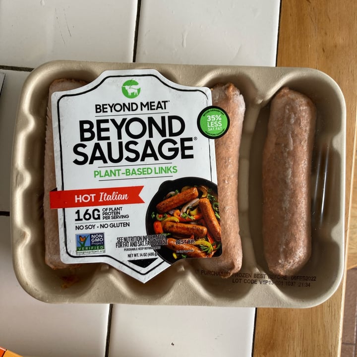 photo of Beyond Meat Beyond Sausage Hot Italian shared by @moraviajetariana on  14 Nov 2021 - review
